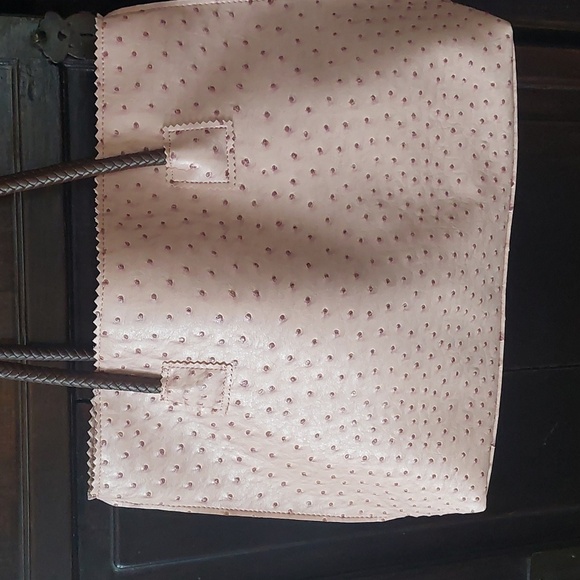 Faux ostrich vegan leather tote bag - Picture 3 of 6